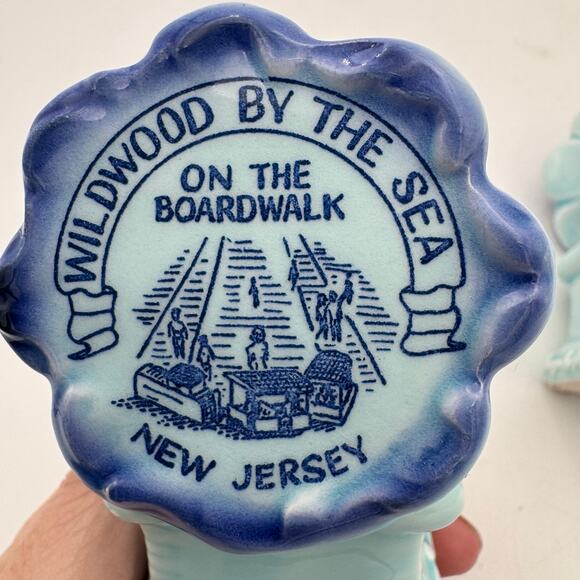 Vtg Arrow Japan Wildwood By The Sea NJ Boardwalk Gramophone Salt Pepper Shakers - Picture 8 of 9